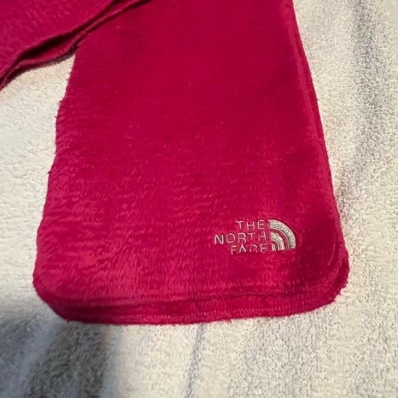 The North Face Pink Fleece Scarf - Picture 2 of 3